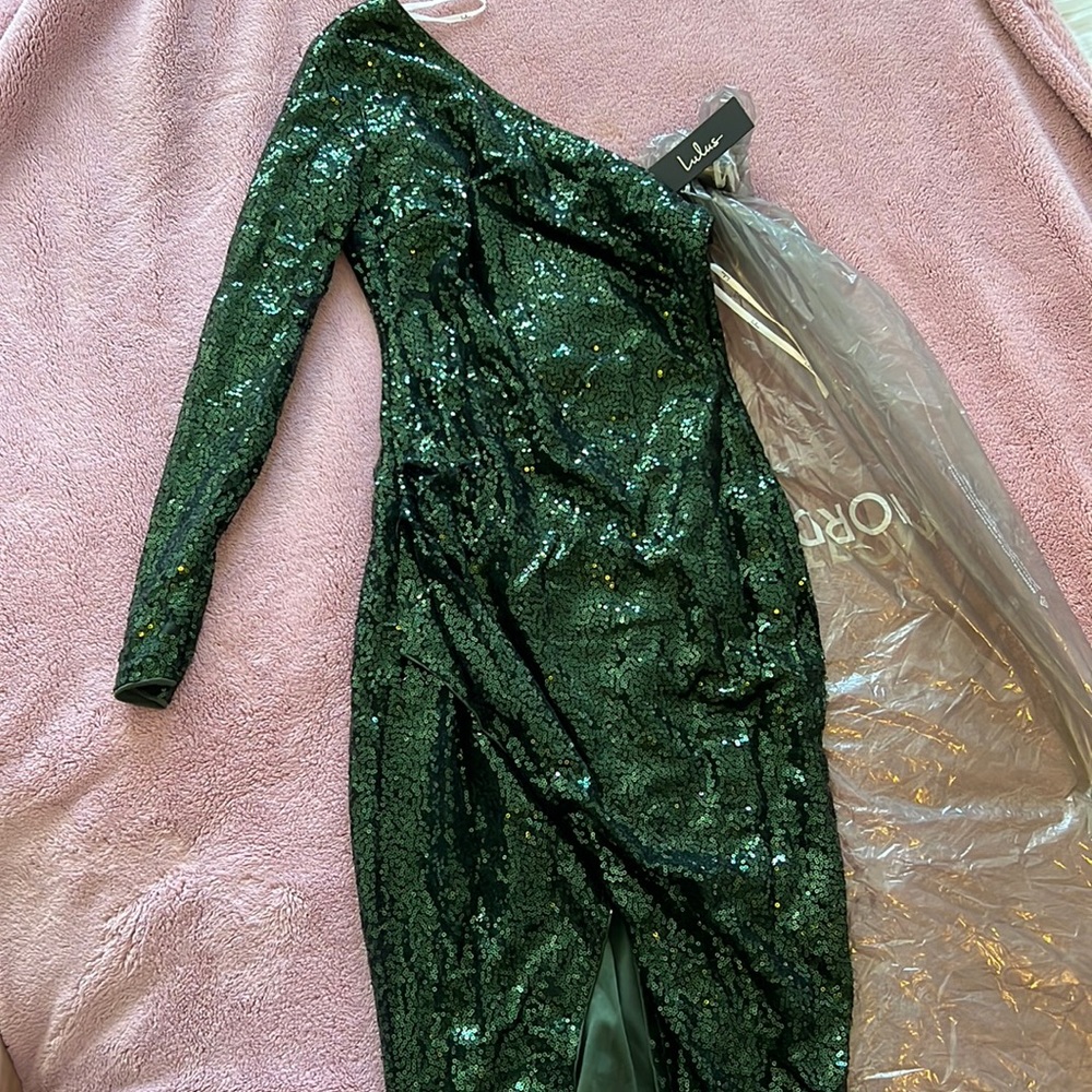 Xs lulus green midi dress with tag